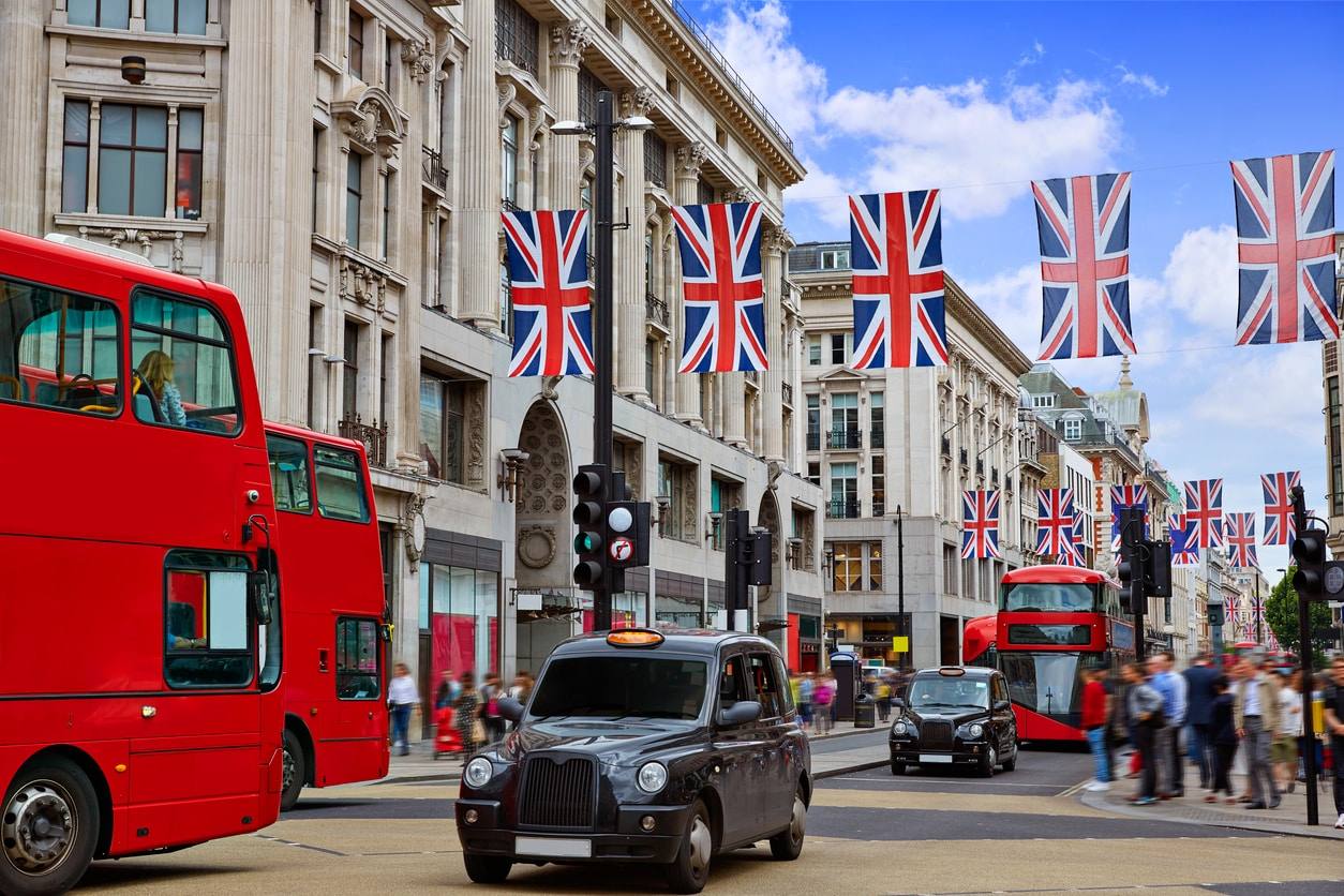 Oxford Street - Trafalgar Square