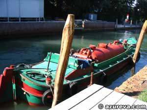 Les bateaux, embarcations et autres gondoles