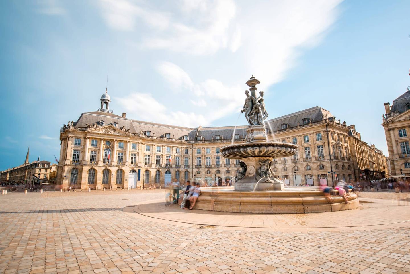 Miroir d'eau - Place de la Bourse