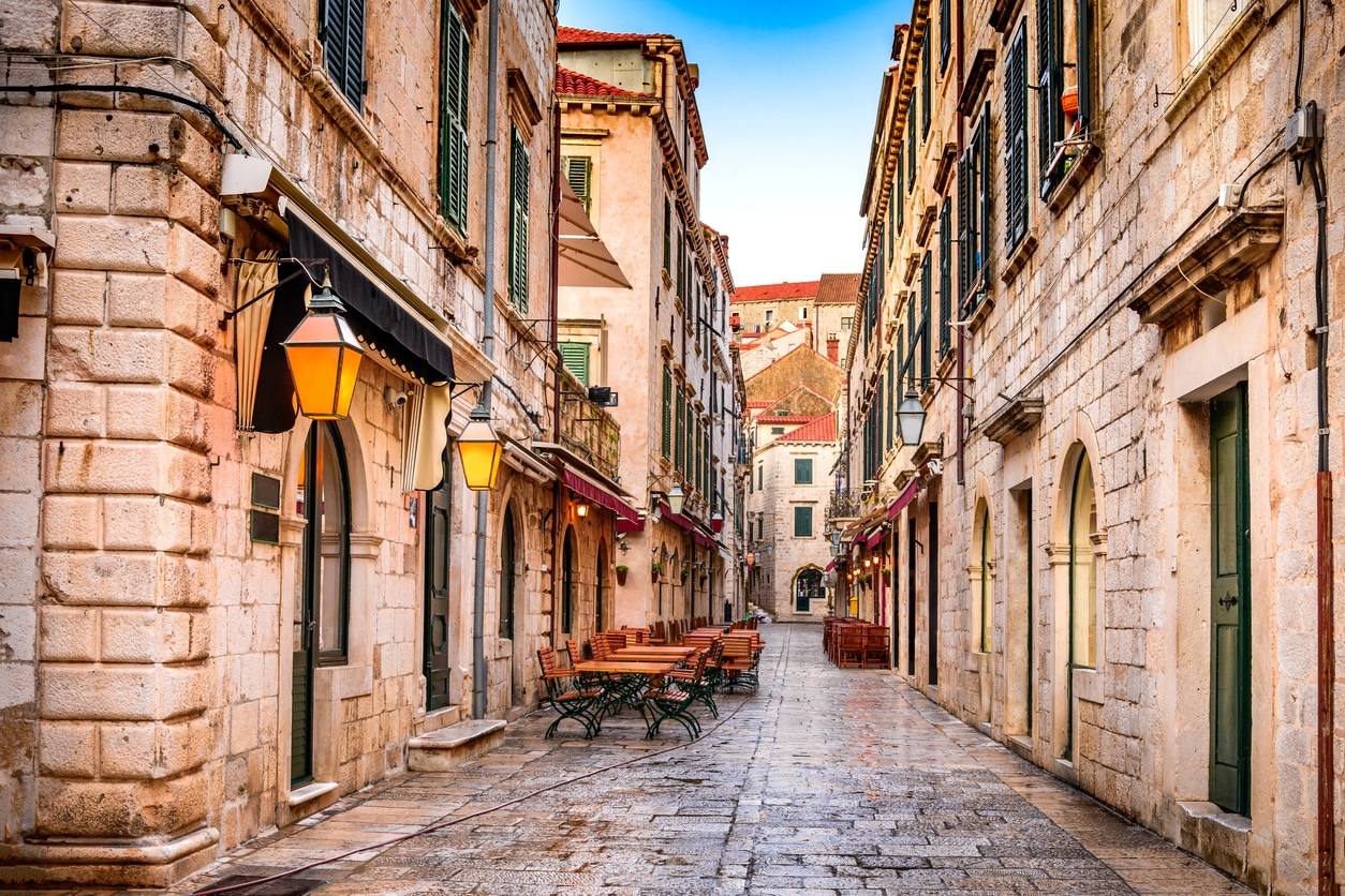 Aéroport de Dubrovnik - Diviser