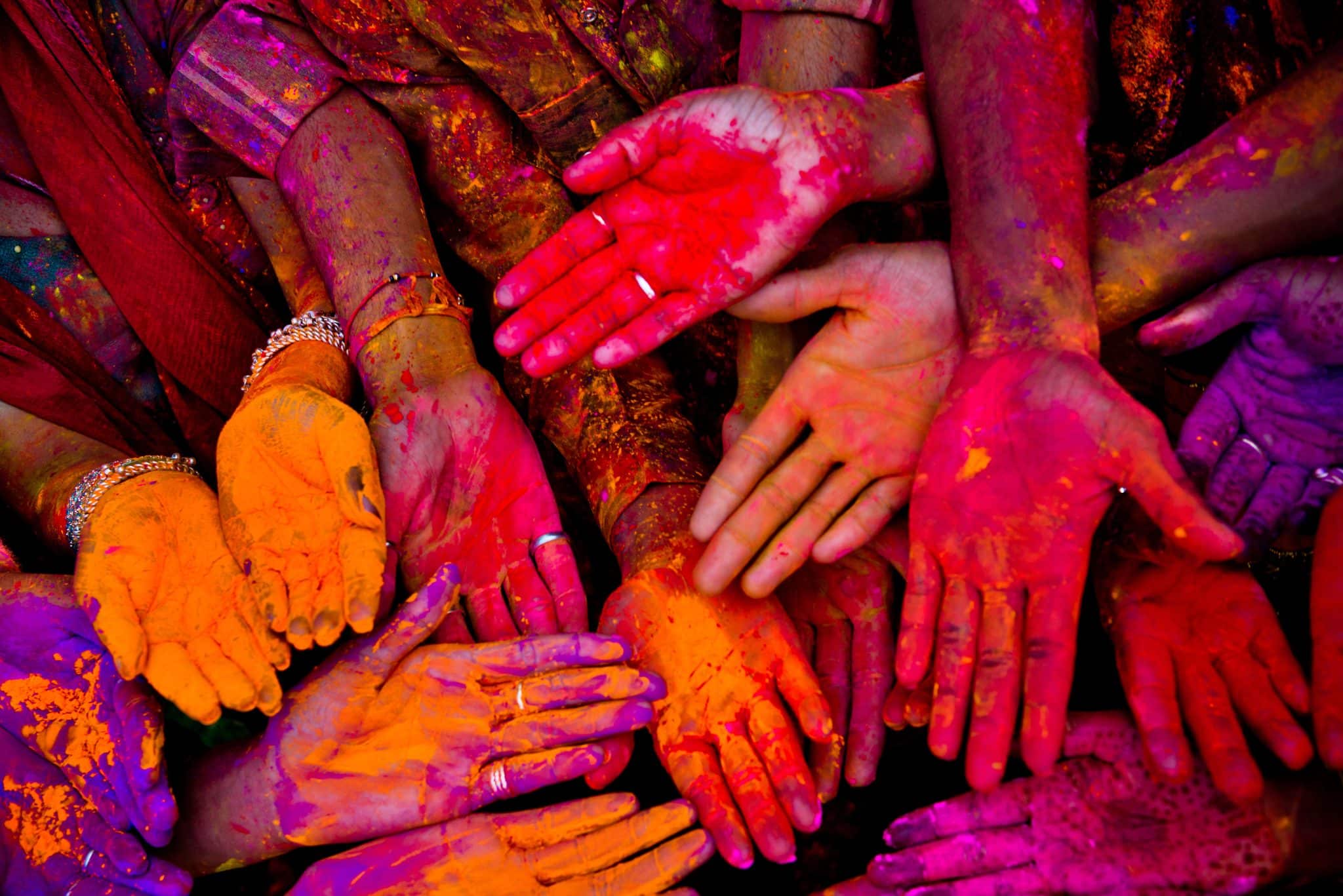 Holi festivalhands en Inde