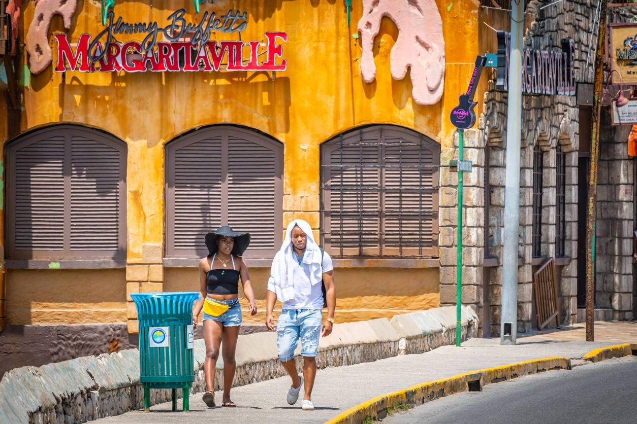 Chambres sur le Hip Strip - Montego Bay - Doctor's Cave Beach