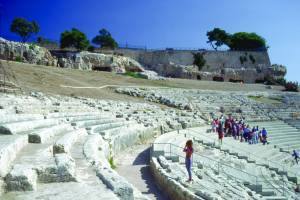 Neapolis, théâtre et oreille de Denys