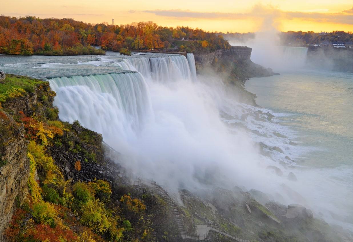 Horseshoe Falls - American Falls