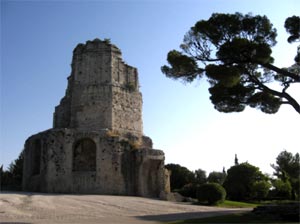 Nîmes