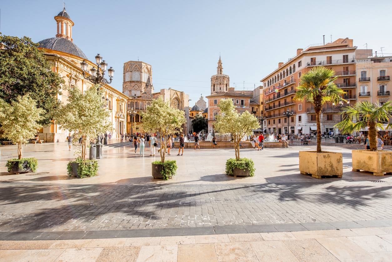 Libre de droits - Place de la Vierge