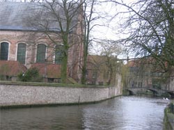 découvrez Bruges et ses canaux