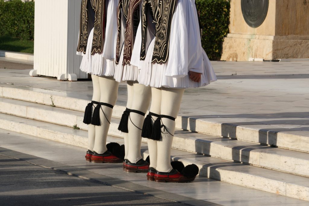 Photos Images Photos Illustrations Vectoriels Vidéos Costume National grec soldats d'Athènes