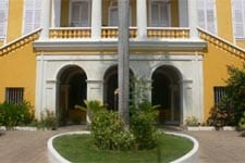 les hôtels particuliers de Pondi, l'institut scientifique