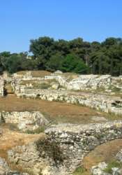 Amphithéâtre romain à Néapolis