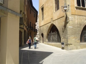 Une petite rue du quartier historique