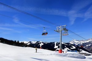 Pistes de ski et télésiège à la station de Saint-Gervais