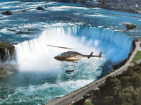 Un vol à couper le souffle pour les amoureux dans les Chutes de Niagara