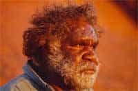 Reggie Uluru, le plus vieux des célèbres frères Uluru, propriétaires traditionnels d'Uluru