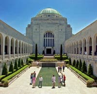 Le Monument Commémoratif de Guerre, Canberra