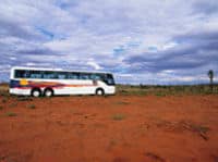 Le transfert en autocar pour Uluru à Alice Springs