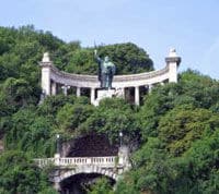 Gellert Hill à Budapest, Vienne