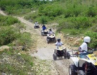 Un voyage dans les terrains accidentés en quad tout-terrain, Montego Bay