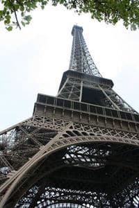 A la Tour Eiffel, Paris