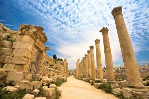 Les colonnes du Cardo Maximus, à Jerash