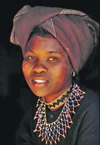 Le village cunturel de Lesedi - la femme de Xhosa