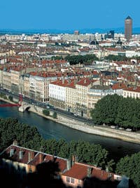 Une vue panoramique de la ville de Lyon