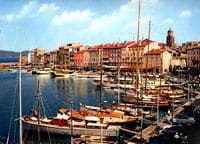 Les yachts de luxe sur les côtes de St Tropez