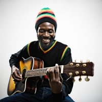 Un musicien de reggae local