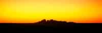 Le parc national d'Uluru-Kata Tjuta au lever su soleil