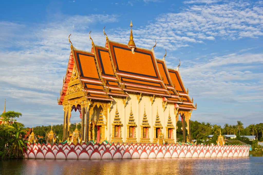 Wat Plai Laem temple Koh Samui