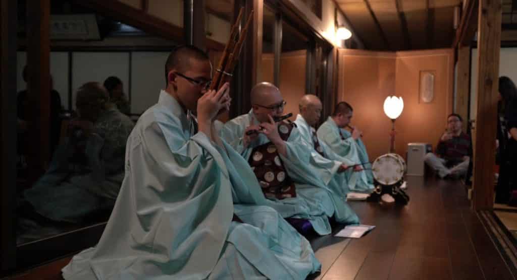 Concert de moines dans le temple de Minobu