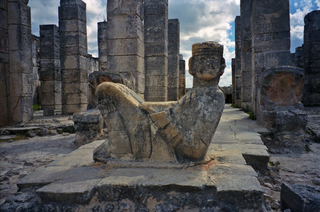 Statue du dieu maya Chac Mool à Chichen Itza, Yucatan, Mexique.
