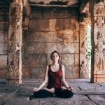 Voyages transformationnels : retraite yoga dans un temple bouddhiste
