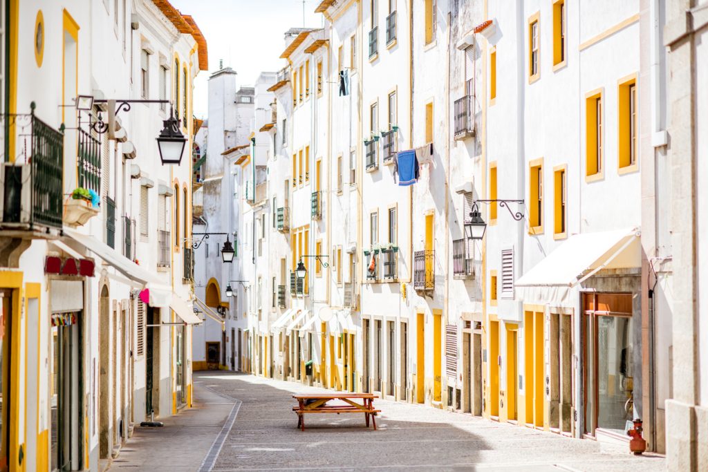 La très charmante vieille-ville d'Evora, Portugal